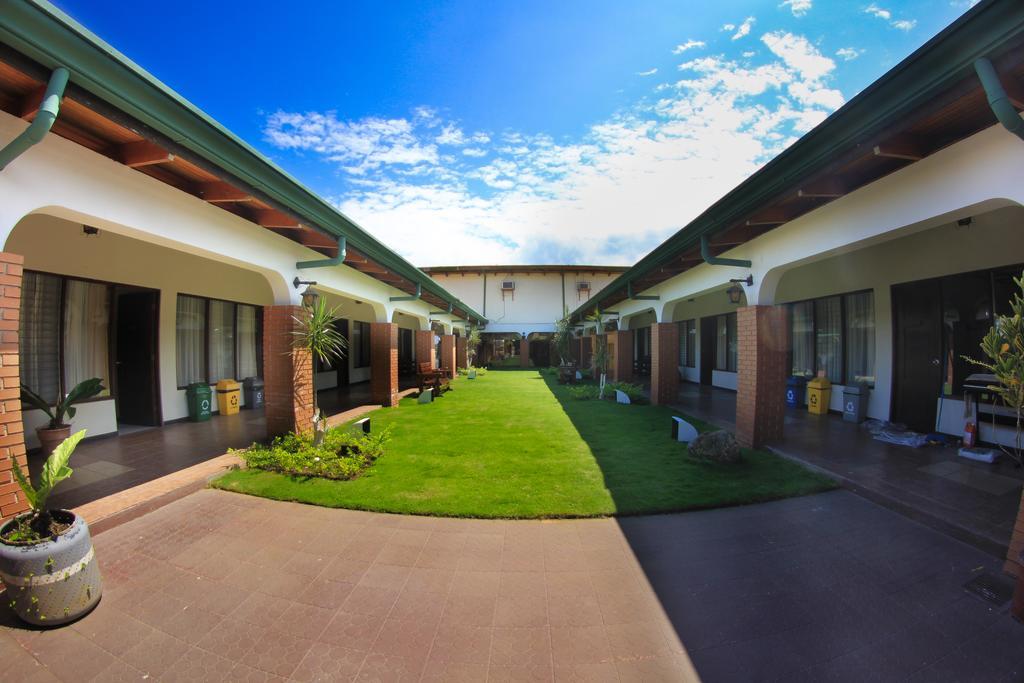 Hotel Wagelia Turrialba Bagian luar foto