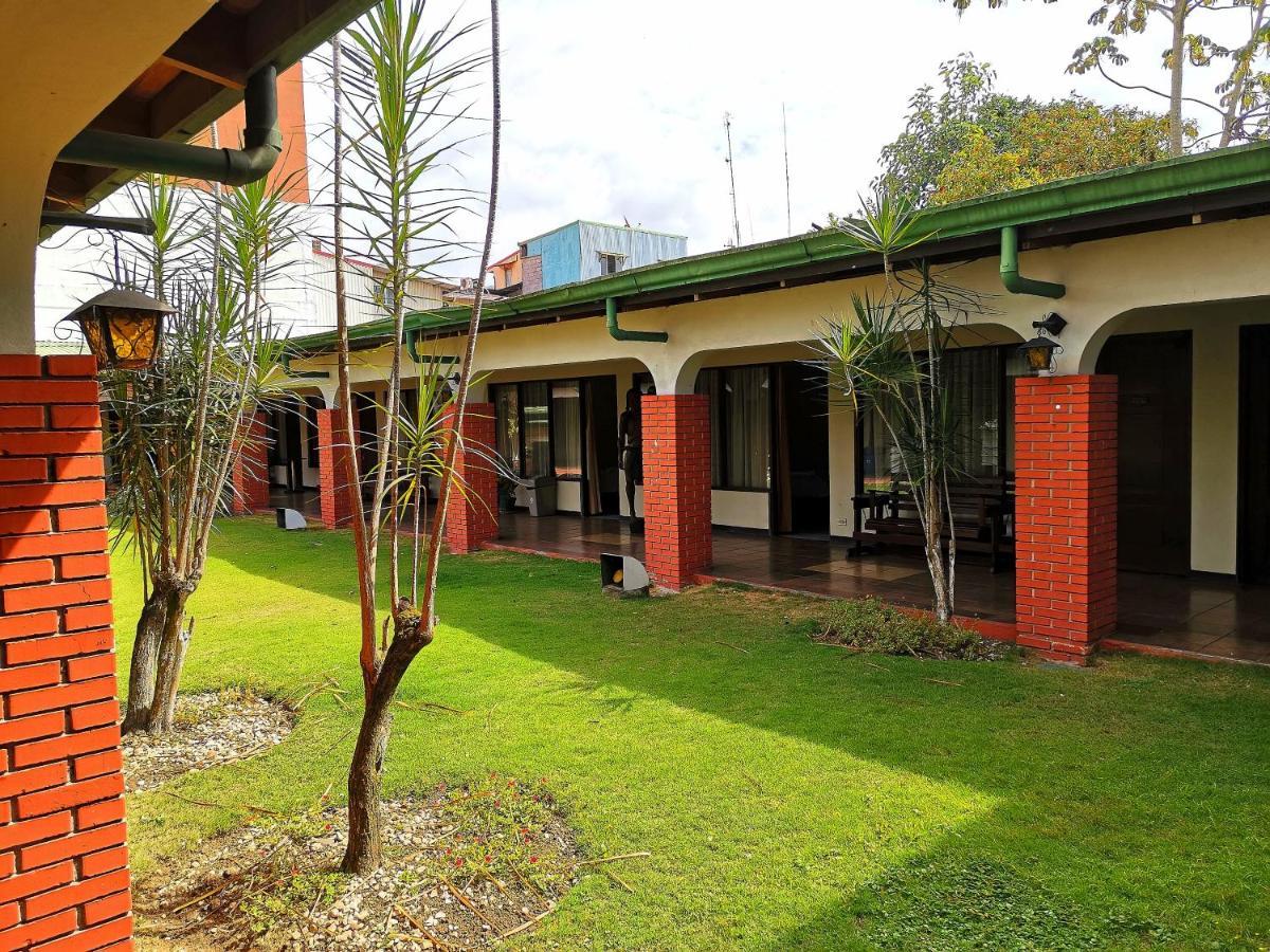 Hotel Wagelia Turrialba Bagian luar foto