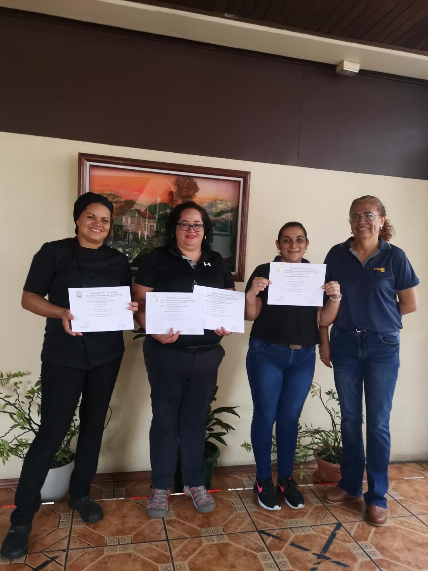 Hotel Wagelia Turrialba Bagian luar foto