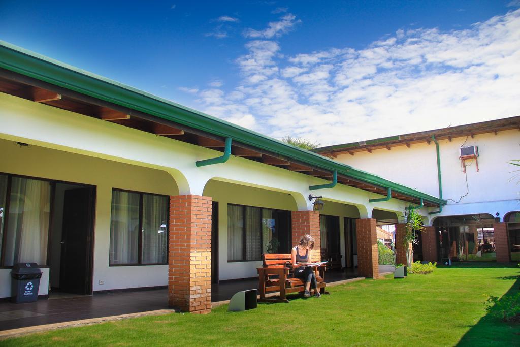 Hotel Wagelia Turrialba Bagian luar foto