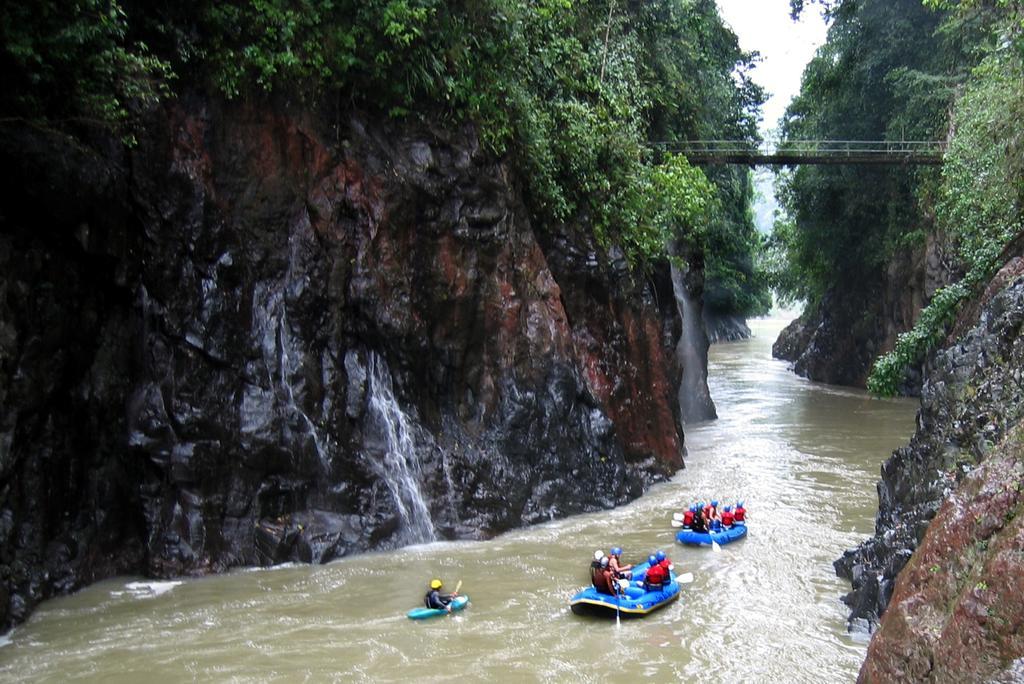 Hotel Wagelia Turrialba Bagian luar foto