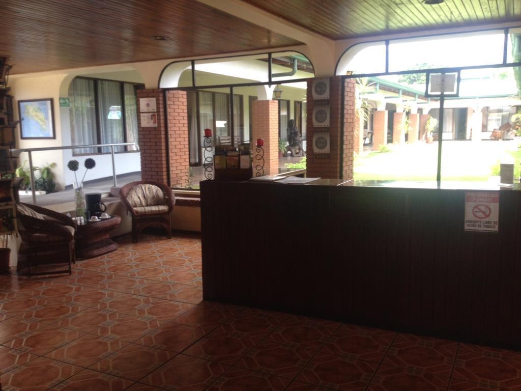 Hotel Wagelia Turrialba Bagian luar foto